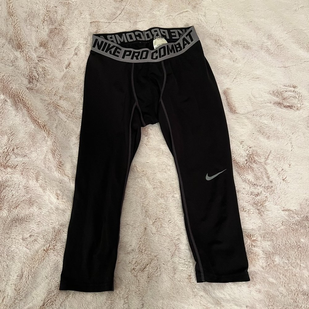Nike Pro Combat 3/4 Length Leggings, Black, Medium, 90%Poly, 10%Spandex